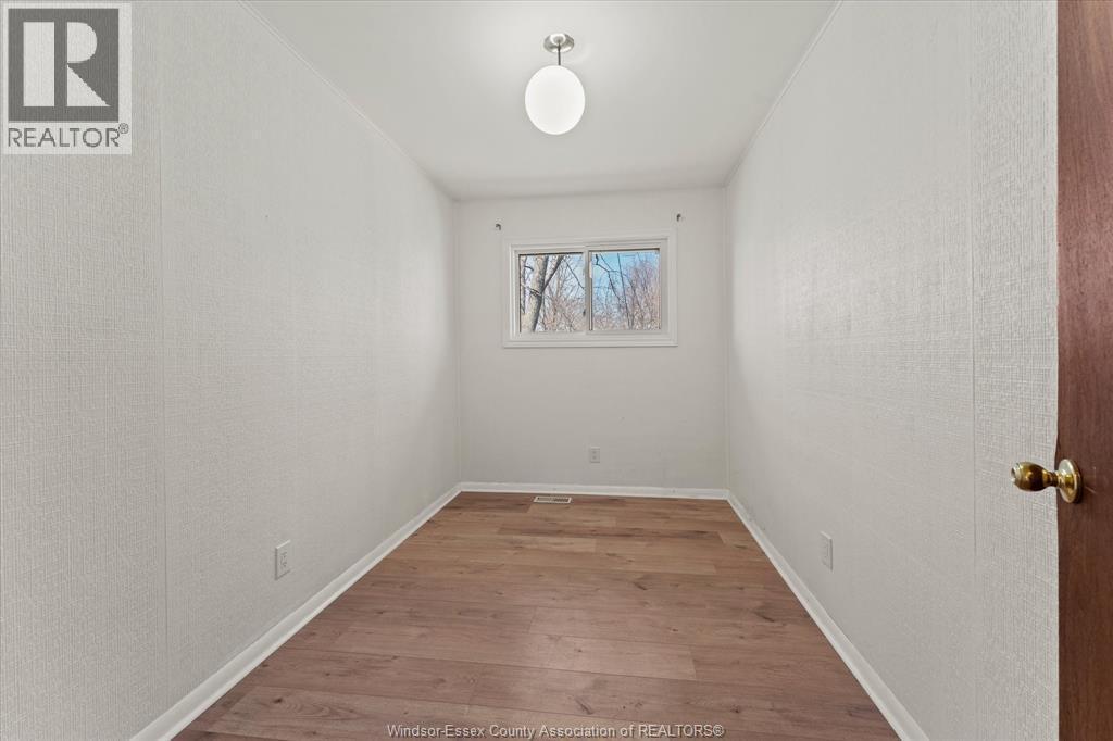 5740 Baseline Road, Windsor, ON - Indoor Photo Showing Other Room
