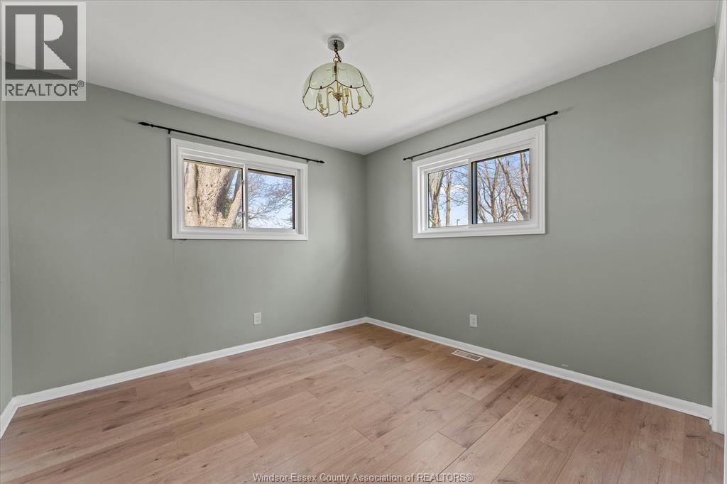 5740 Baseline Road, Windsor, ON - Indoor Photo Showing Other Room