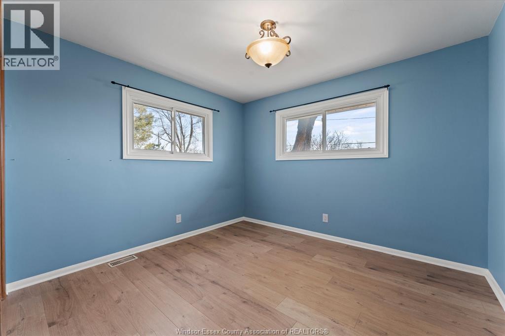 5740 Baseline Road, Windsor, ON - Indoor Photo Showing Other Room
