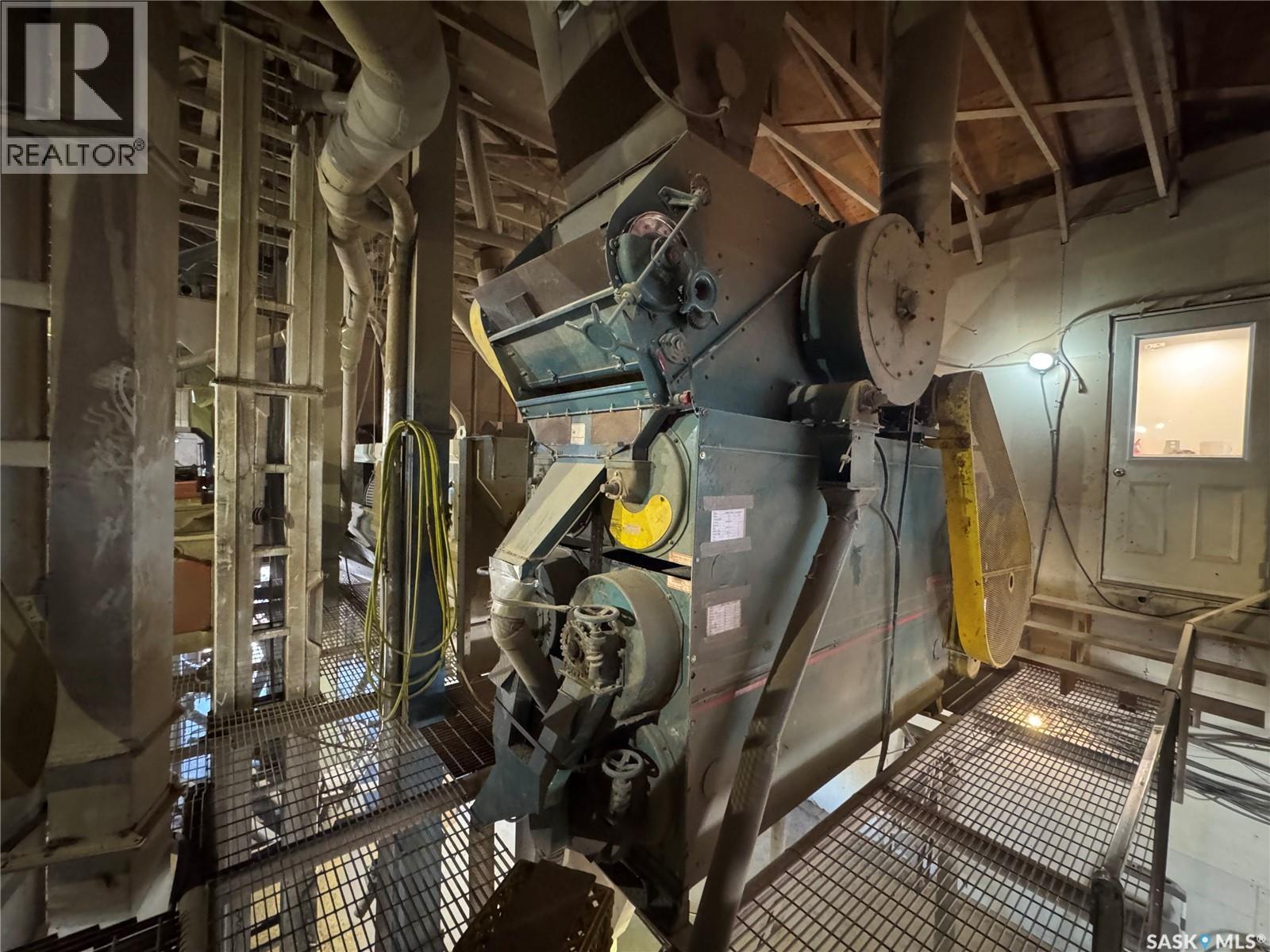 1000 First Avenue, Young, SK