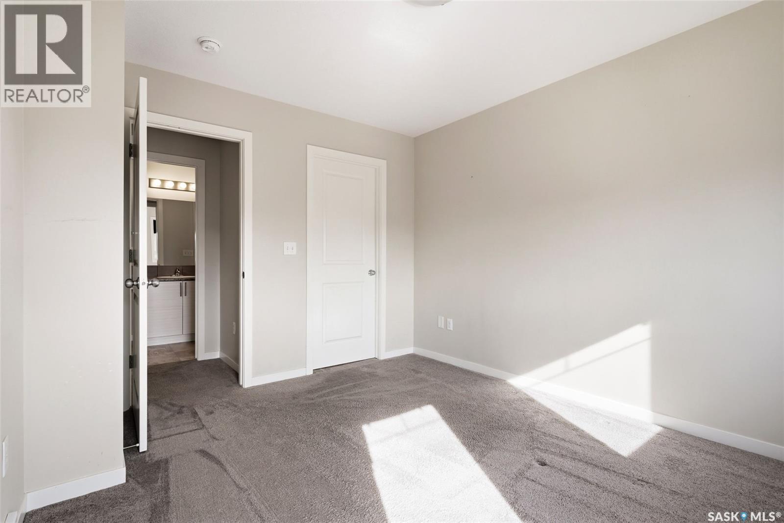 2 5752 Gordon Road, Regina, SK - Indoor Photo Showing Other Room