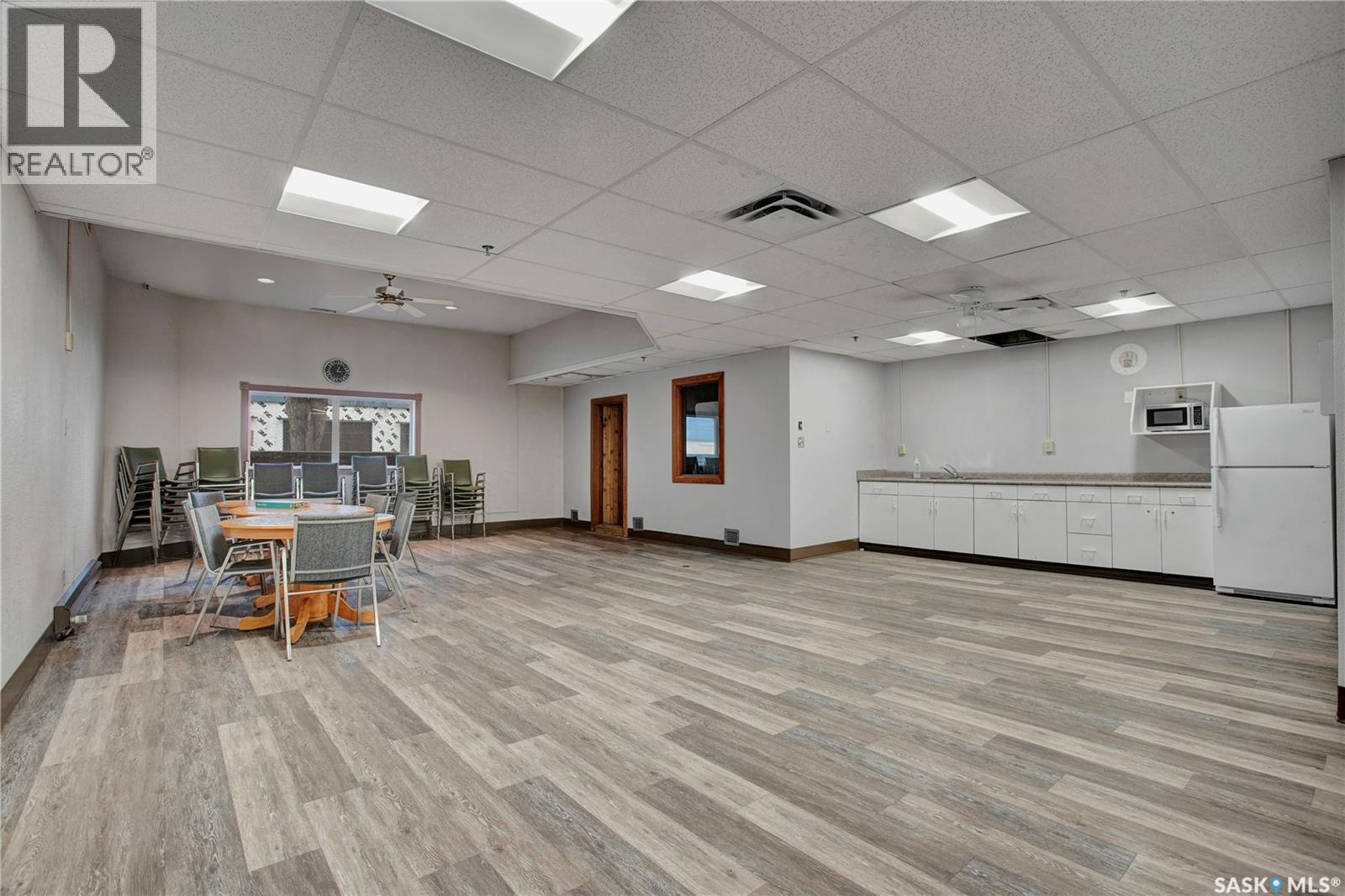 902 405 5Th Avenue, Saskatoon, SK - Indoor