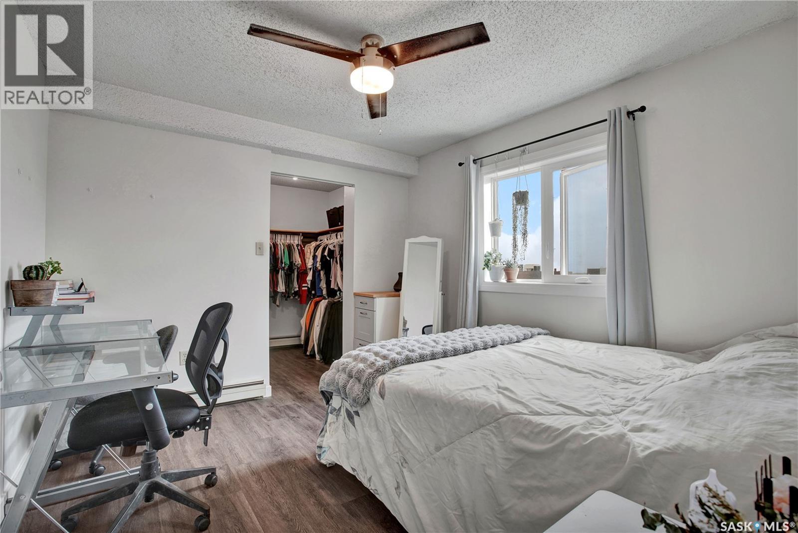 902 405 5Th Avenue, Saskatoon, SK - Indoor Photo Showing Bedroom