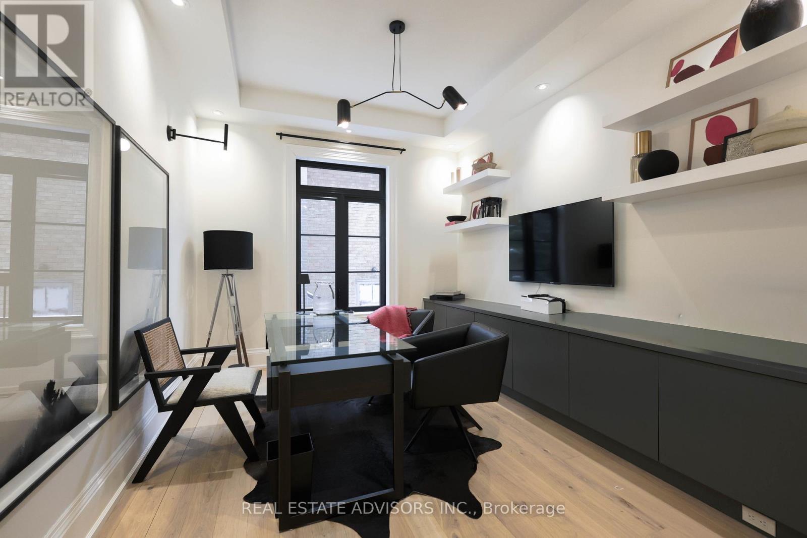 20 Arrowstook Road, Toronto, ON - Indoor