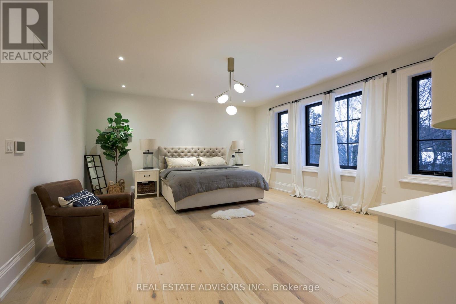 20 Arrowstook Road, Toronto, ON - Indoor Photo Showing Bedroom