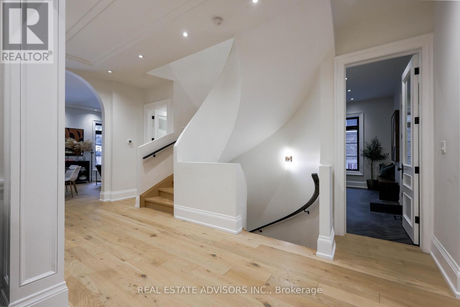 20 Arrowstook Road, Toronto, ON - Indoor Photo Showing Other Room