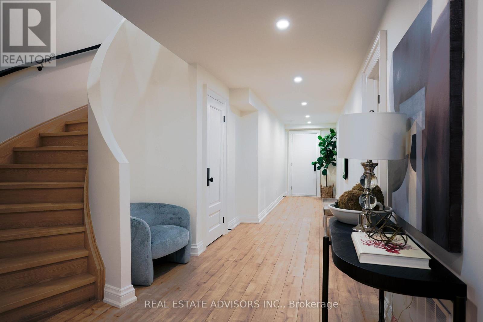 20 Arrowstook Road, Toronto, ON - Indoor Photo Showing Other Room