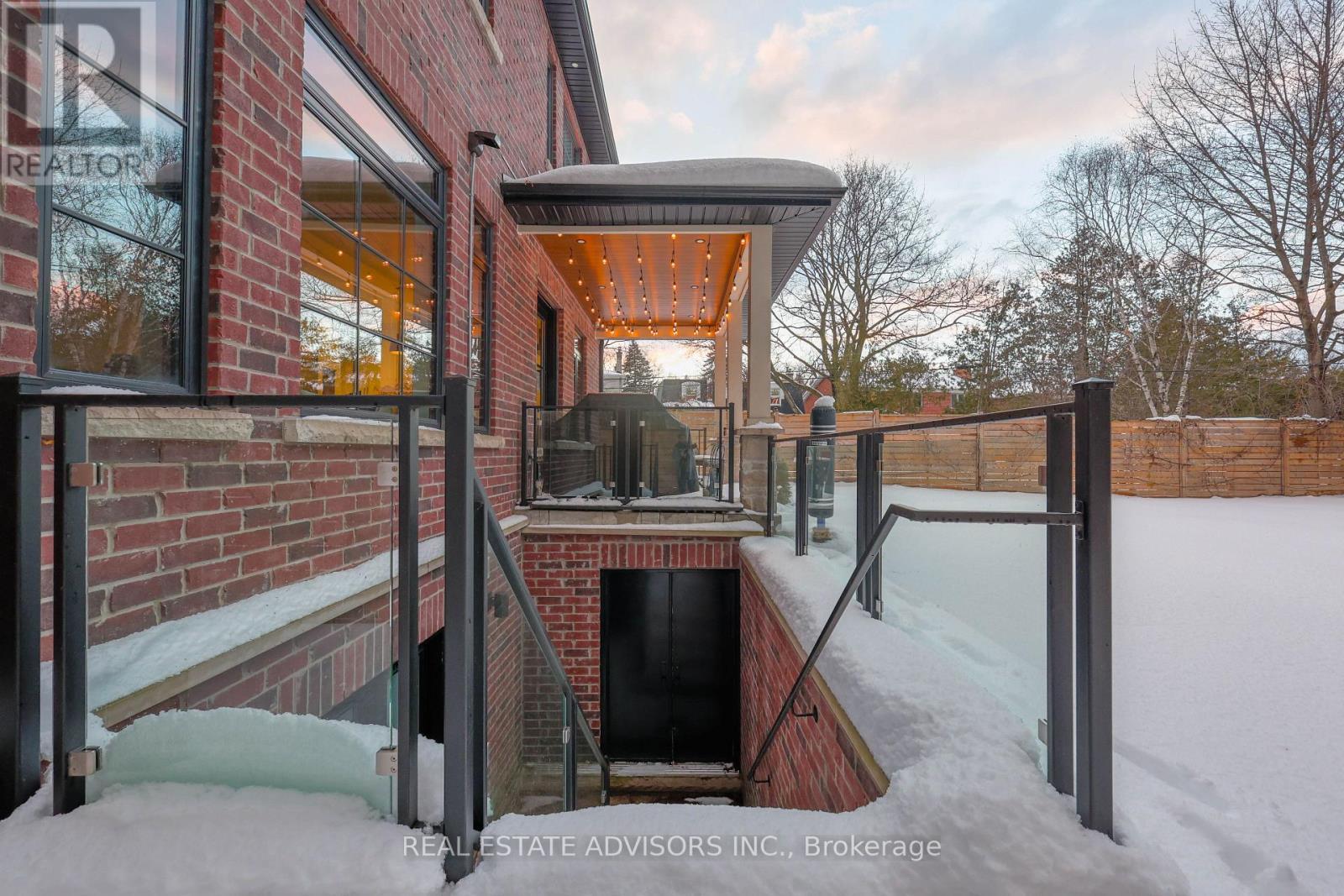 20 Arrowstook Road, Toronto, ON - Outdoor With Exterior