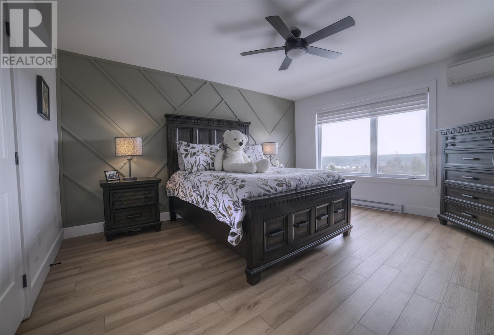 35 Donegal Run, St. John’S, NL - Indoor Photo Showing Bedroom