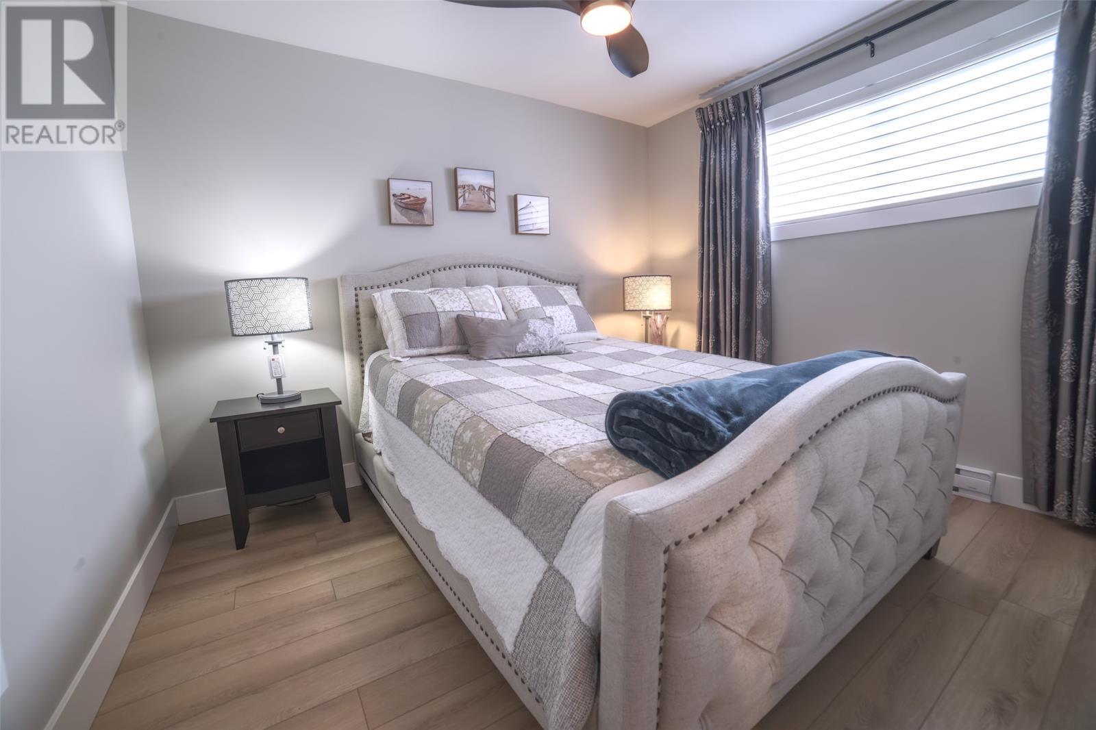 35 Donegal Run, St. John’S, NL - Indoor Photo Showing Bedroom