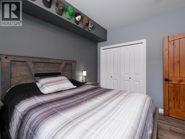 348 Dusty Trail, Whitehorse North, YT - Indoor Photo Showing Bedroom