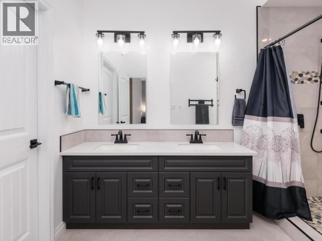 348 Dusty Trail, Whitehorse North, YT - Indoor Photo Showing Bathroom