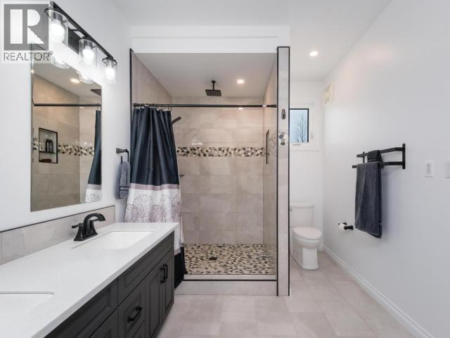 348 Dusty Trail, Whitehorse North, YT - Indoor Photo Showing Bathroom