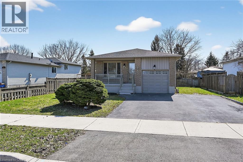 315 Morrison Drive, Caledonia, ON - Outdoor