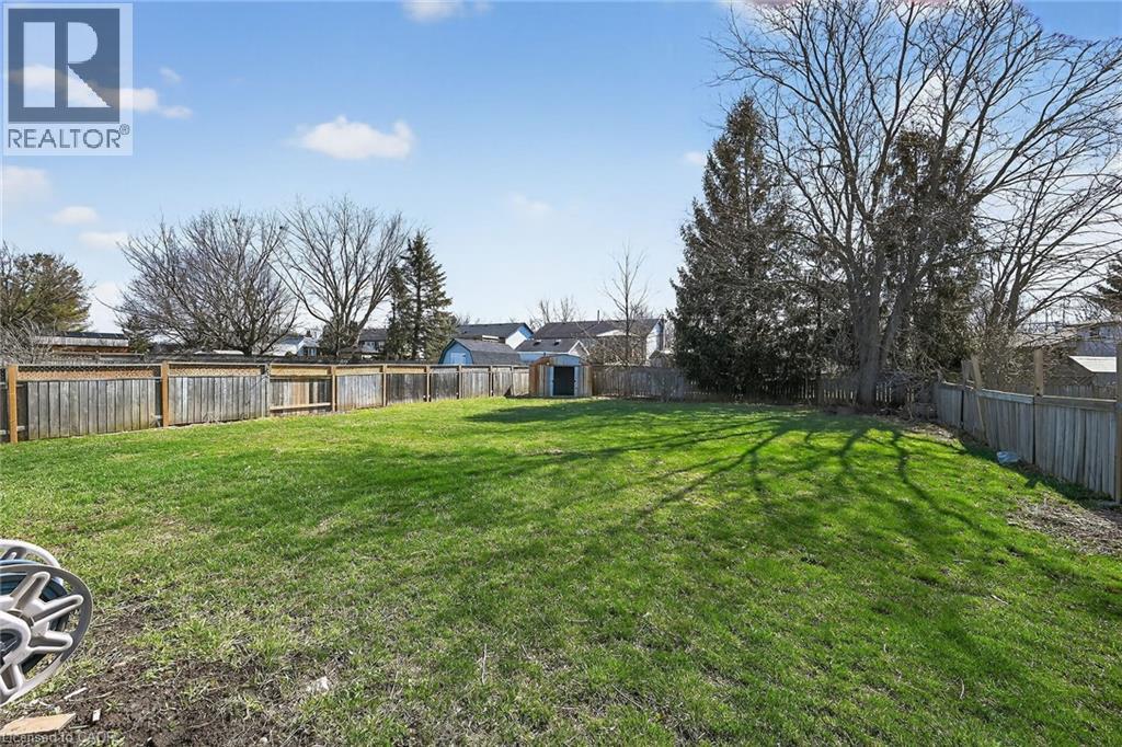 315 Morrison Drive, Caledonia, ON - Outdoor With Backyard