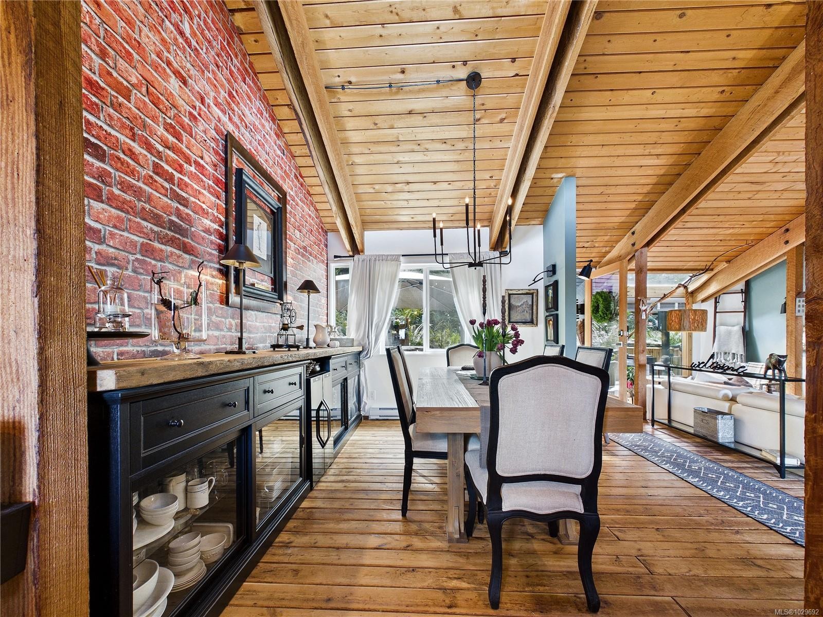 182 Devine Dr, Salt Spring, BC - Indoor Photo Showing Other Room