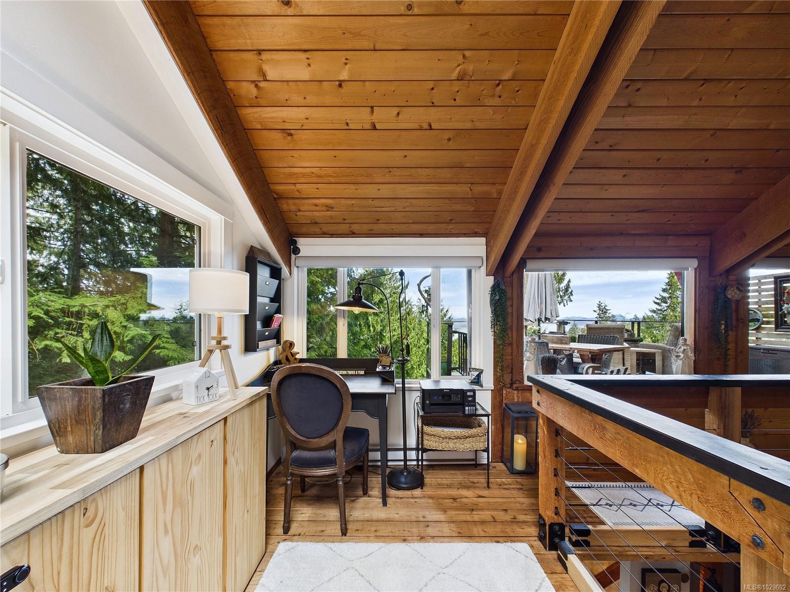 182 Devine Dr, Salt Spring, BC - Indoor Photo Showing Other Room