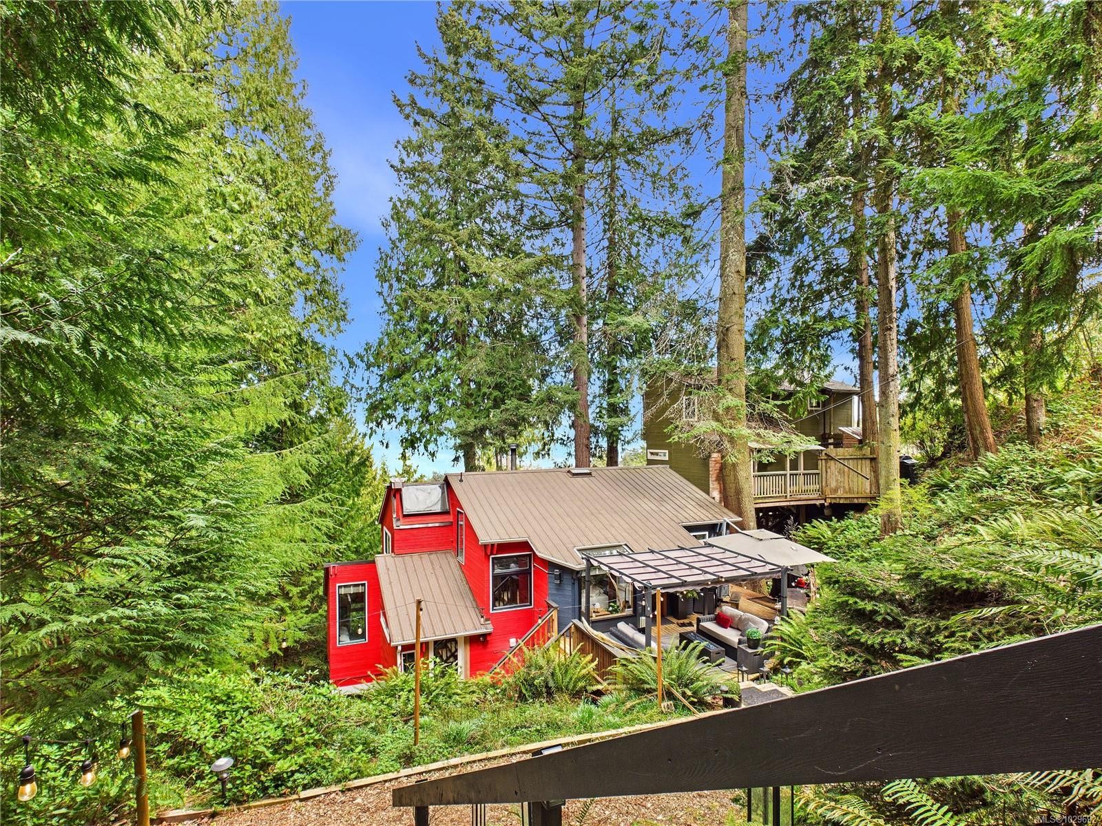 182 Devine Dr, Salt Spring, BC - Outdoor
