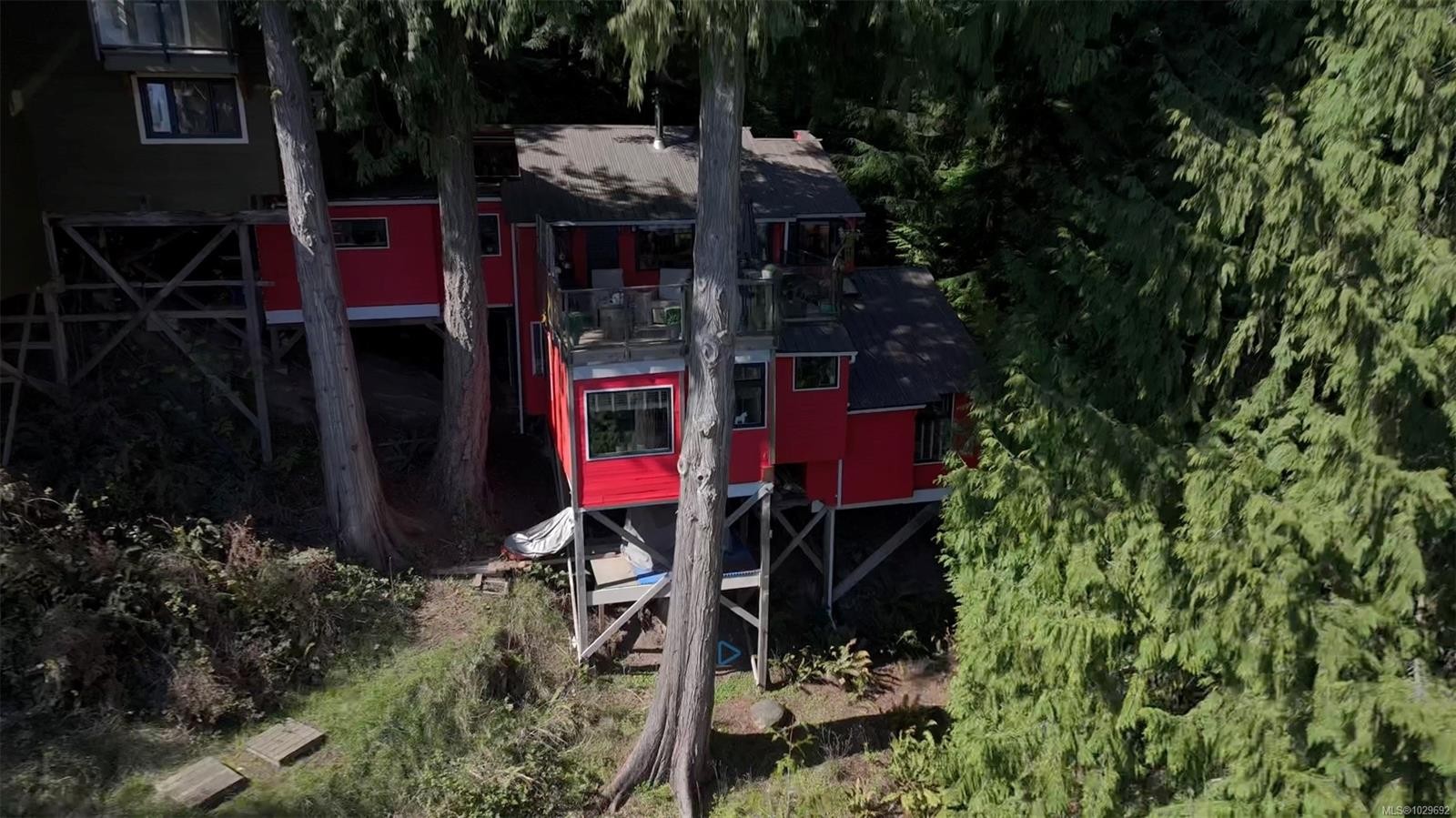 182 Devine Dr, Salt Spring, BC - Outdoor