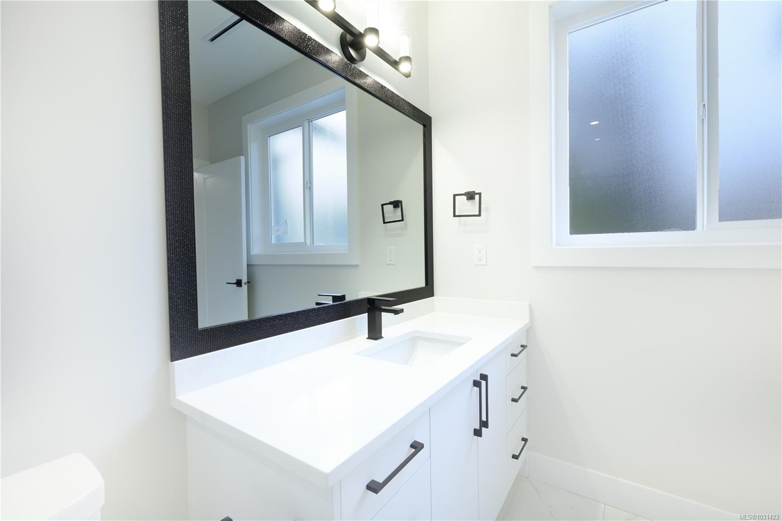 416 Diamond Blvd, Nanaimo, BC