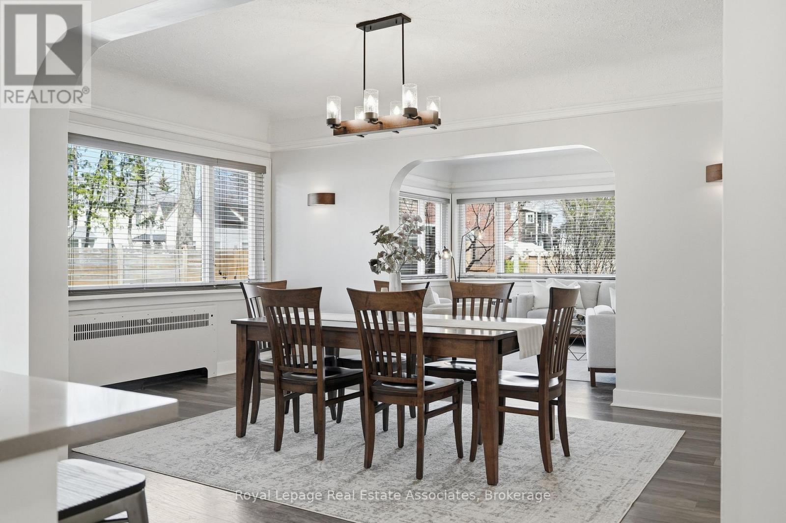 56 King Street, Halton Hills, ON - Indoor Photo Showing Dining Room