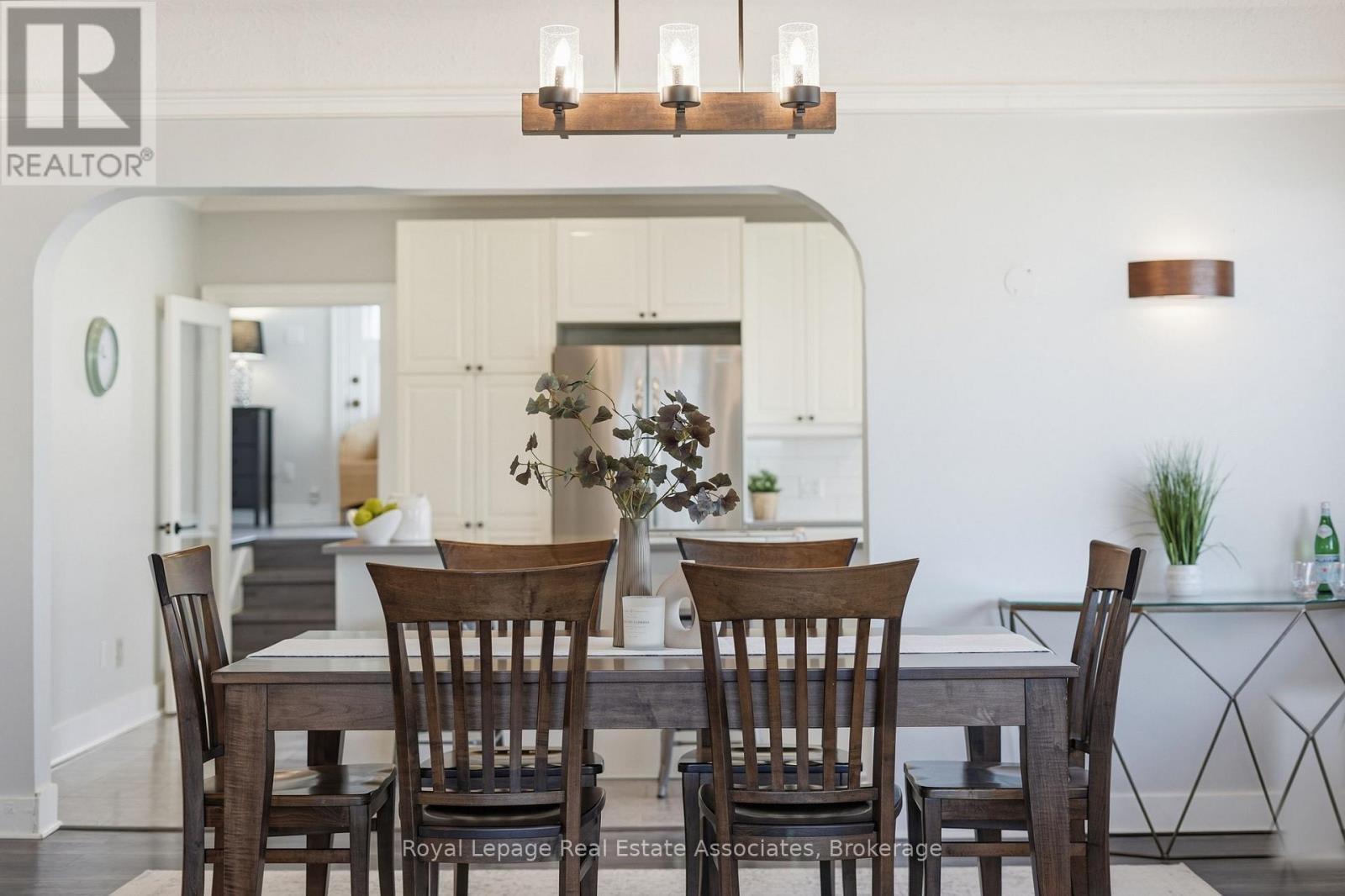 56 King Street, Halton Hills, ON - Indoor Photo Showing Dining Room