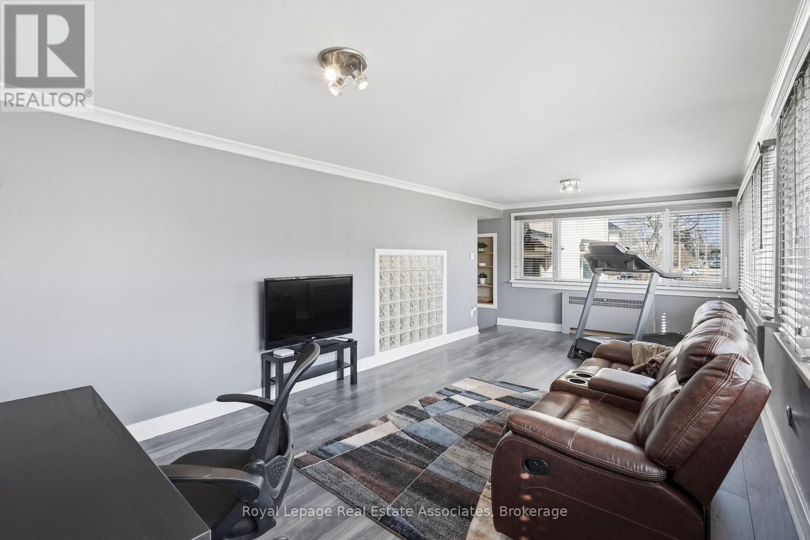 56 King Street, Halton Hills, ON - Indoor Photo Showing Other Room
