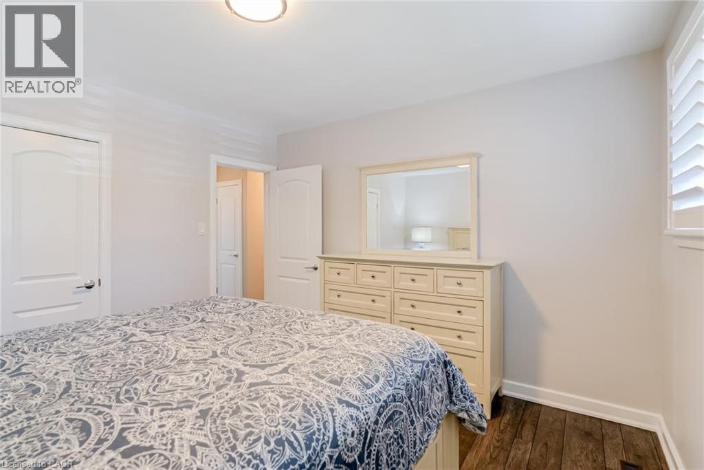 5 Albert Street E, Alliston, ON - Indoor Photo Showing Bedroom