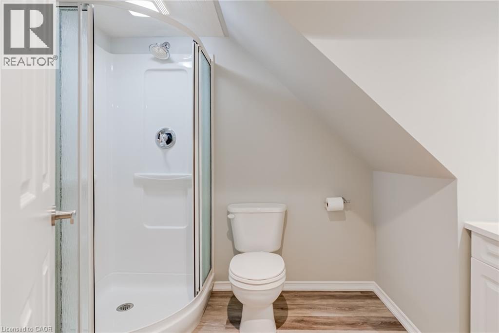 5 Albert Street E, Alliston, ON - Indoor Photo Showing Bathroom