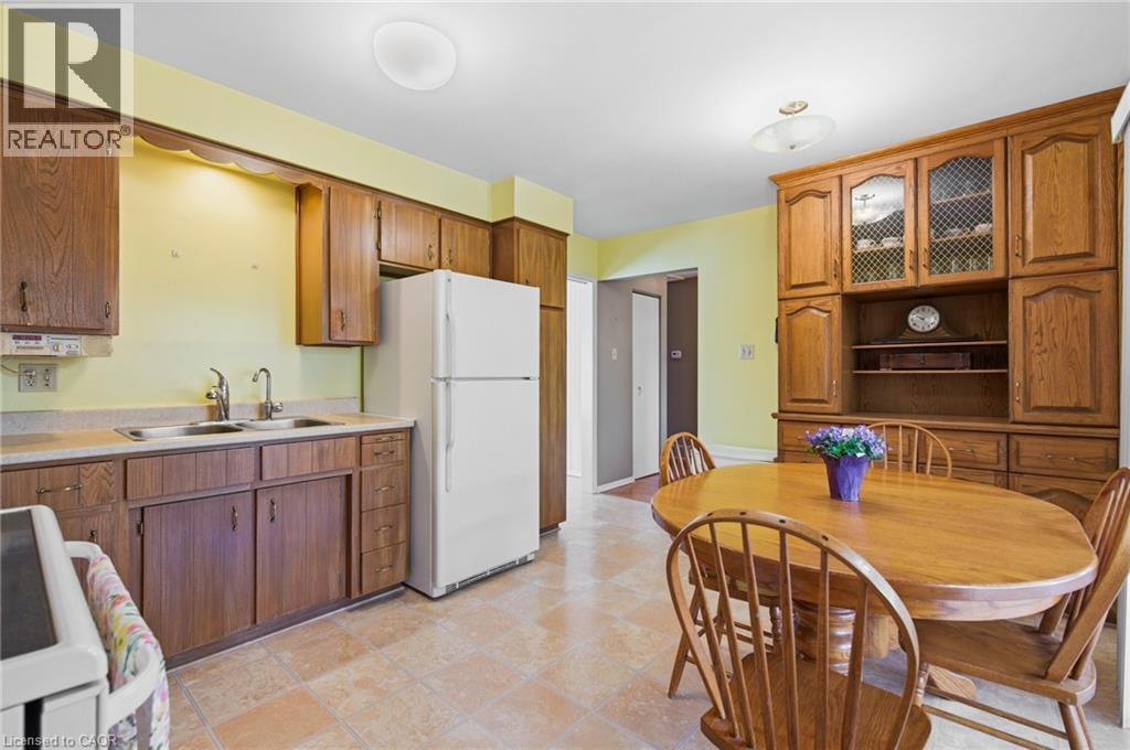 106 Shea Crescent, Kitchener, ON - Indoor