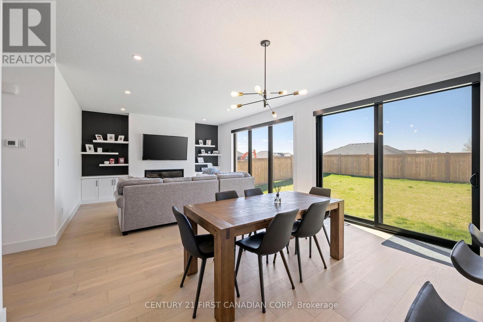 5 Hartland Circle, St. Thomas, ON - Indoor Photo Showing Other Room