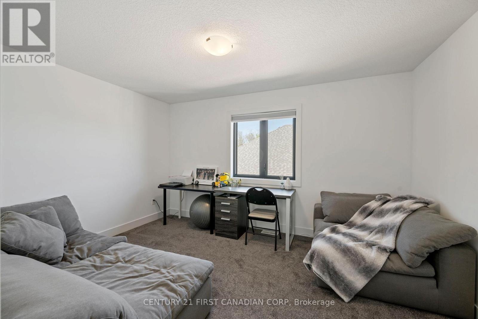 5 Hartland Circle, St. Thomas, ON - Indoor