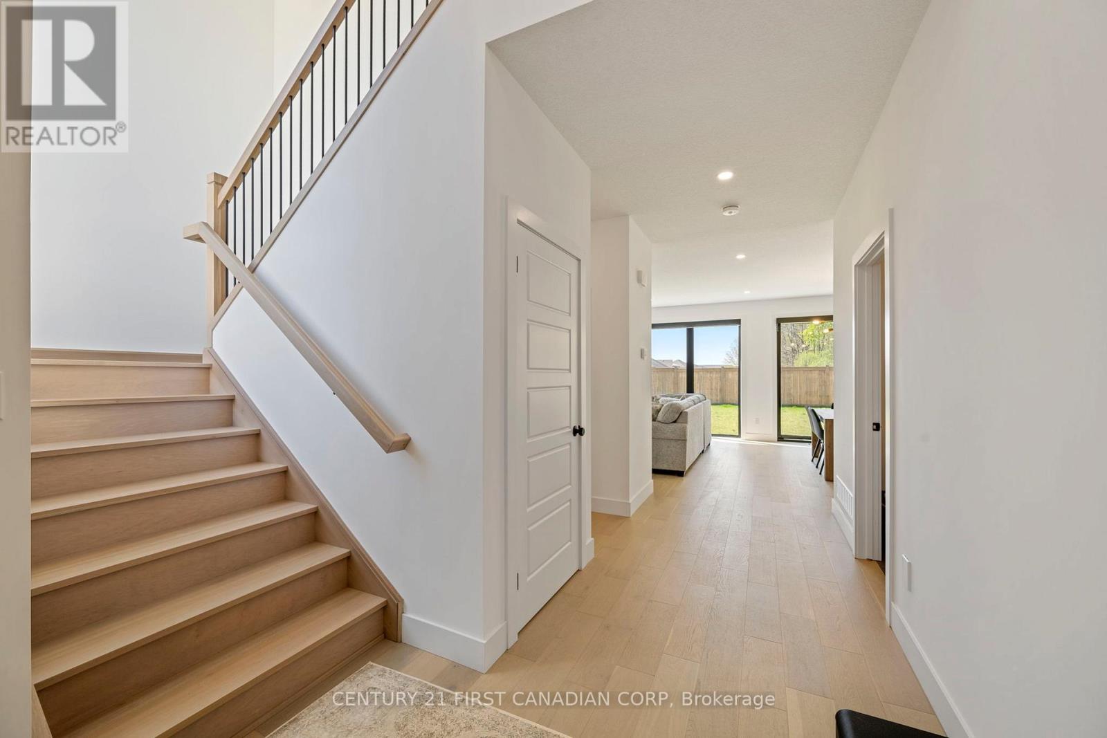 5 Hartland Circle, St. Thomas, ON - Indoor Photo Showing Other Room