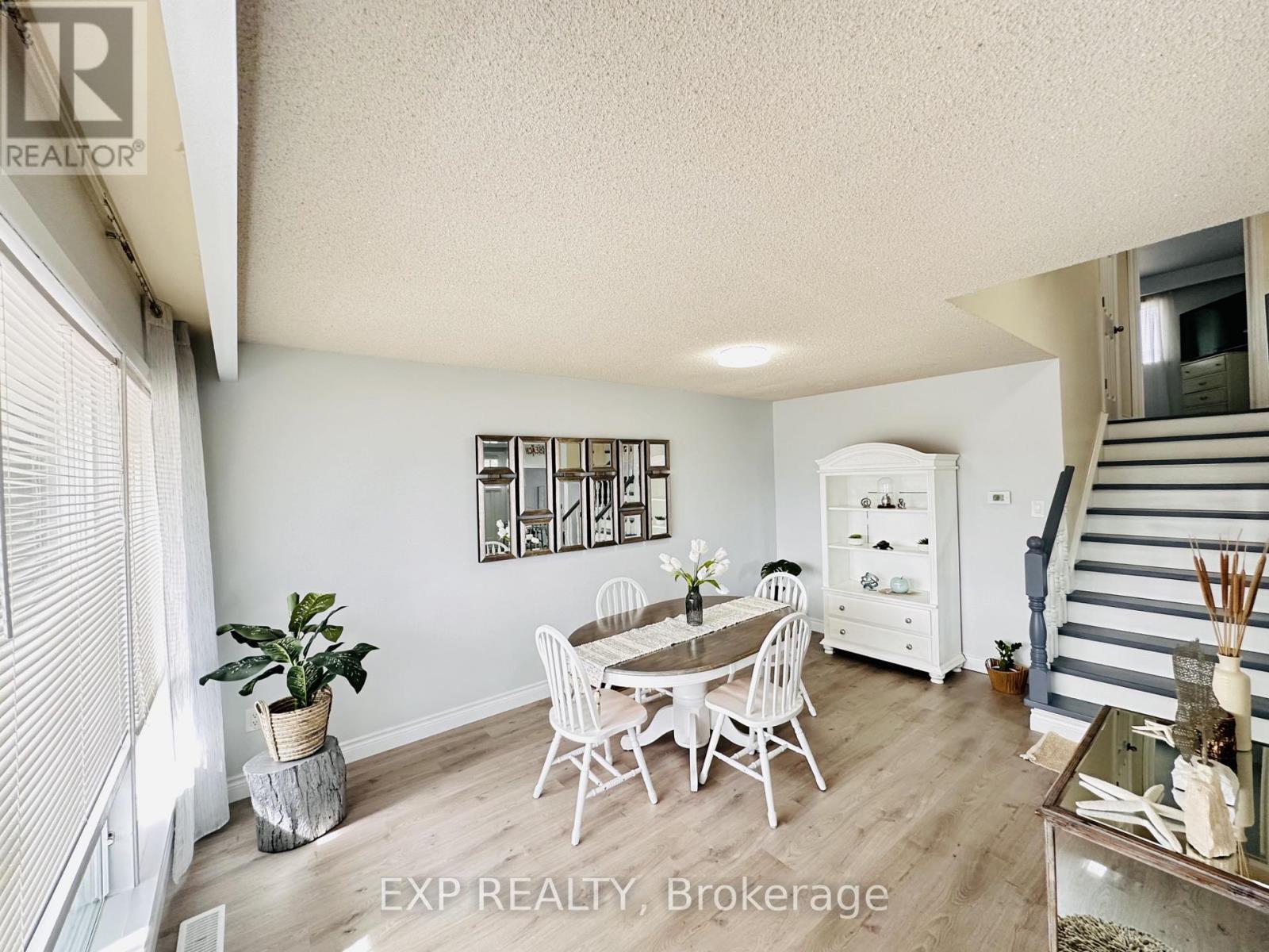 25 Turtle Path, Ramara, ON - Indoor Photo Showing Dining Room