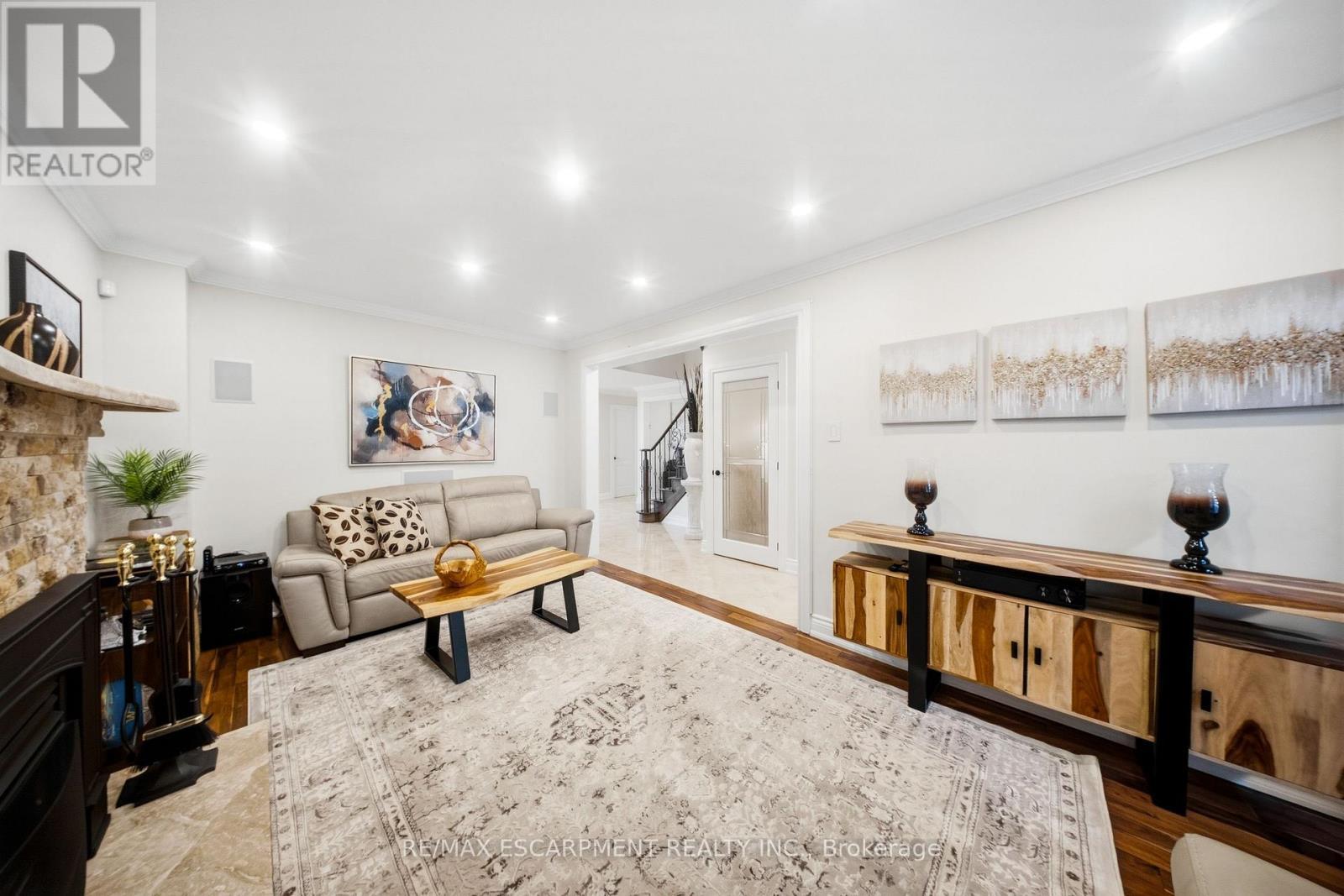 286 Winfield Terrace, Mississauga, ON - Indoor