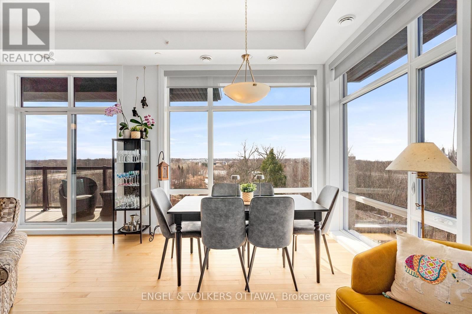 402 - 110 Cortile Private, Ottawa, ON - Indoor