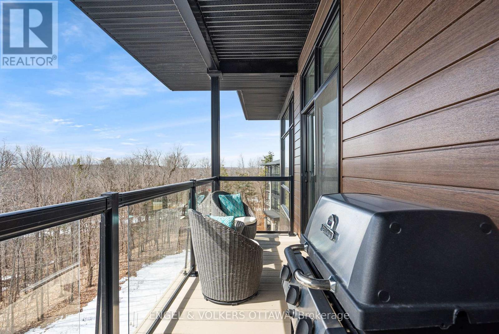 402 - 110 Cortile Private, Ottawa, ON - Outdoor With Balcony With Exterior