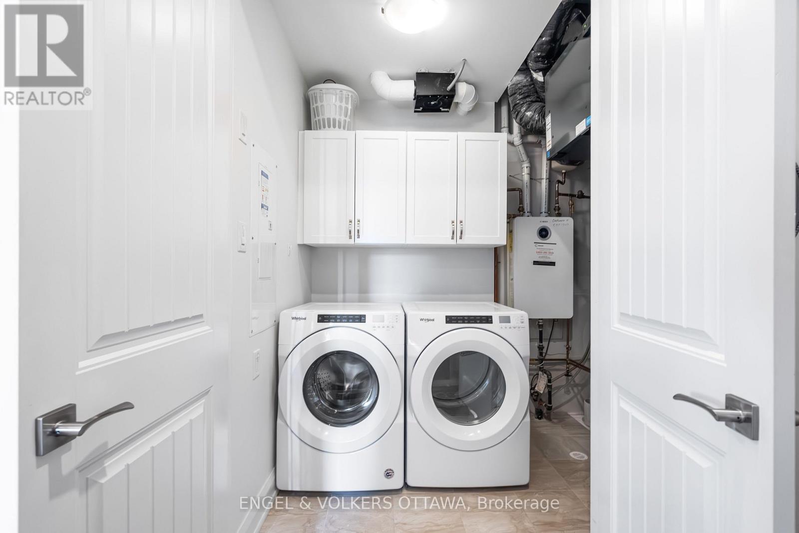 402 - 110 Cortile Private, Ottawa, ON - Indoor Photo Showing Laundry Room