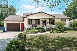 113 WHITELOCK STREET S Stratford, ON N5A 1T2