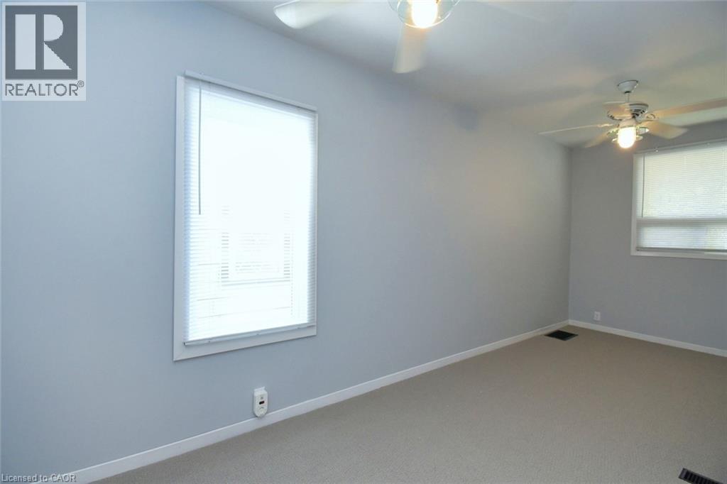 17 Craigroyston Road, Hamilton, ON - Indoor Photo Showing Other Room