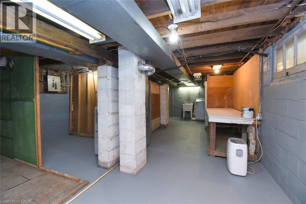 17 Craigroyston Road, Hamilton, ON - Indoor Photo Showing Basement