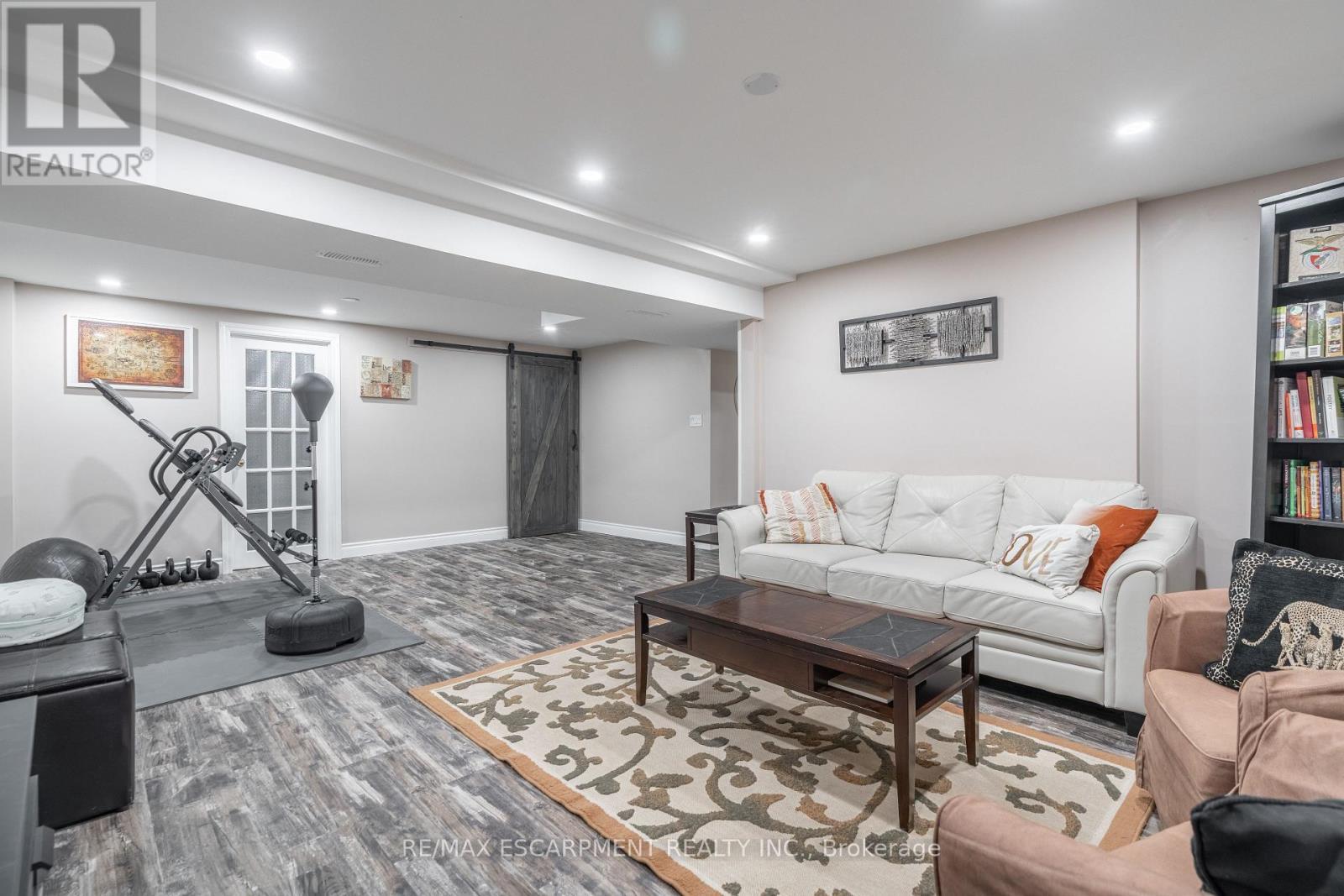 53 Third Road E, Hamilton, ON - Indoor Photo Showing Basement