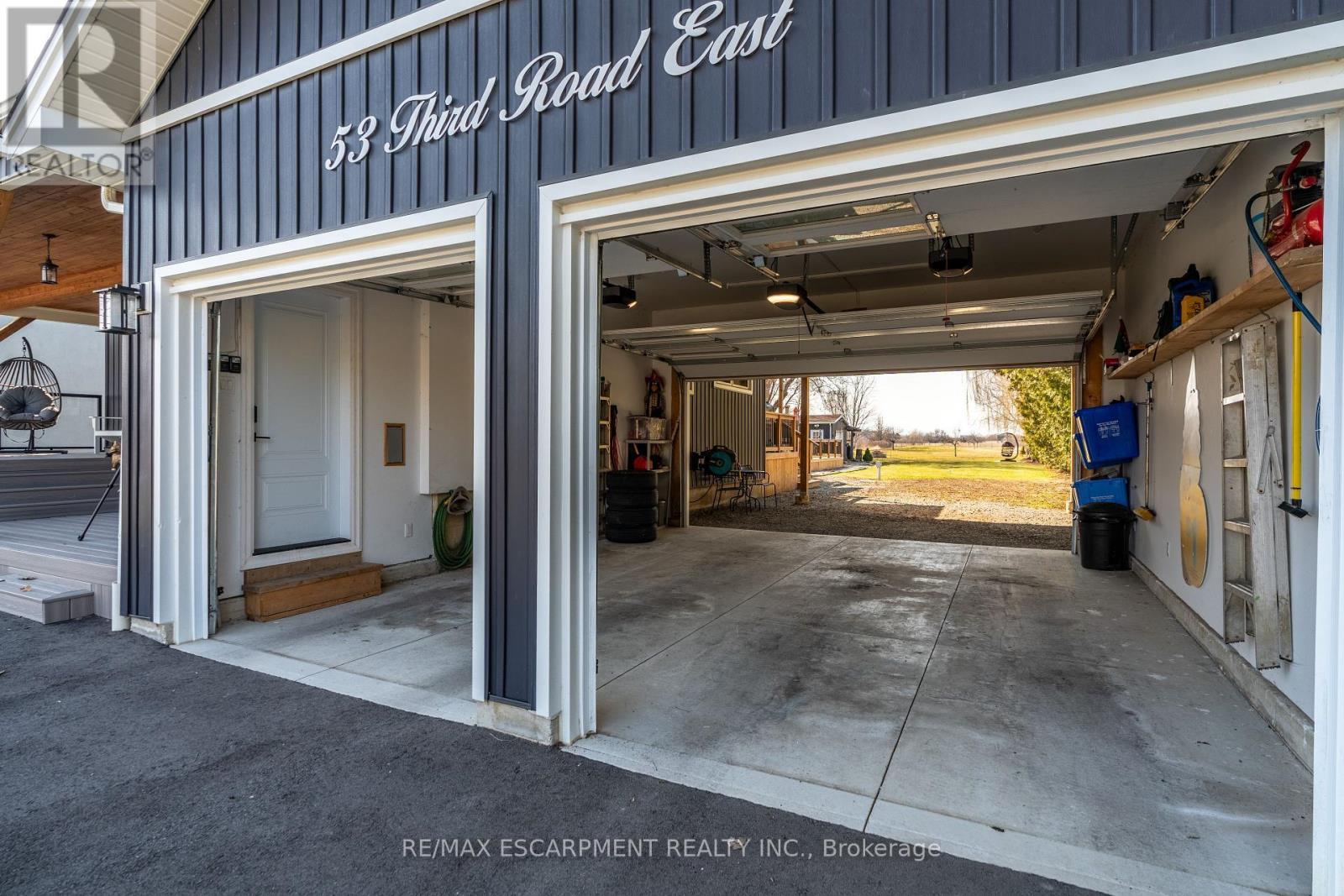 53 Third Road E, Hamilton, ON - With Exterior