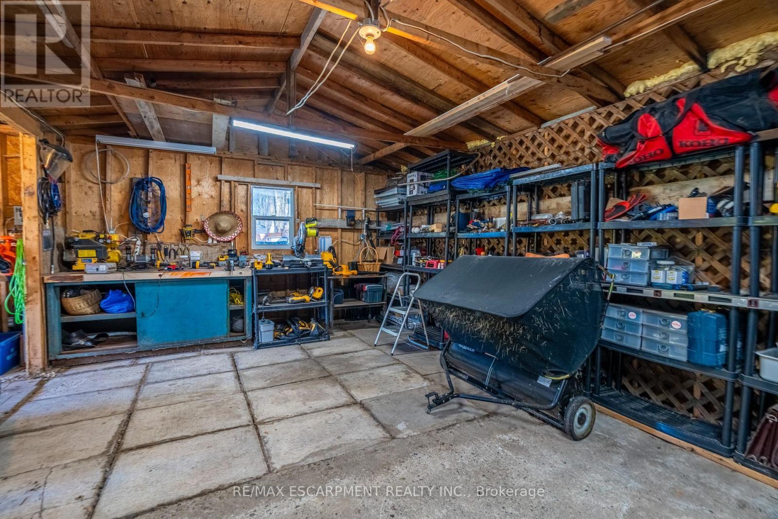 53 Third Road E, Hamilton, ON - Indoor