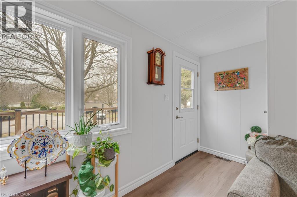 157 Maple Crescent, Hamilton, ON - Indoor Photo Showing Other Room