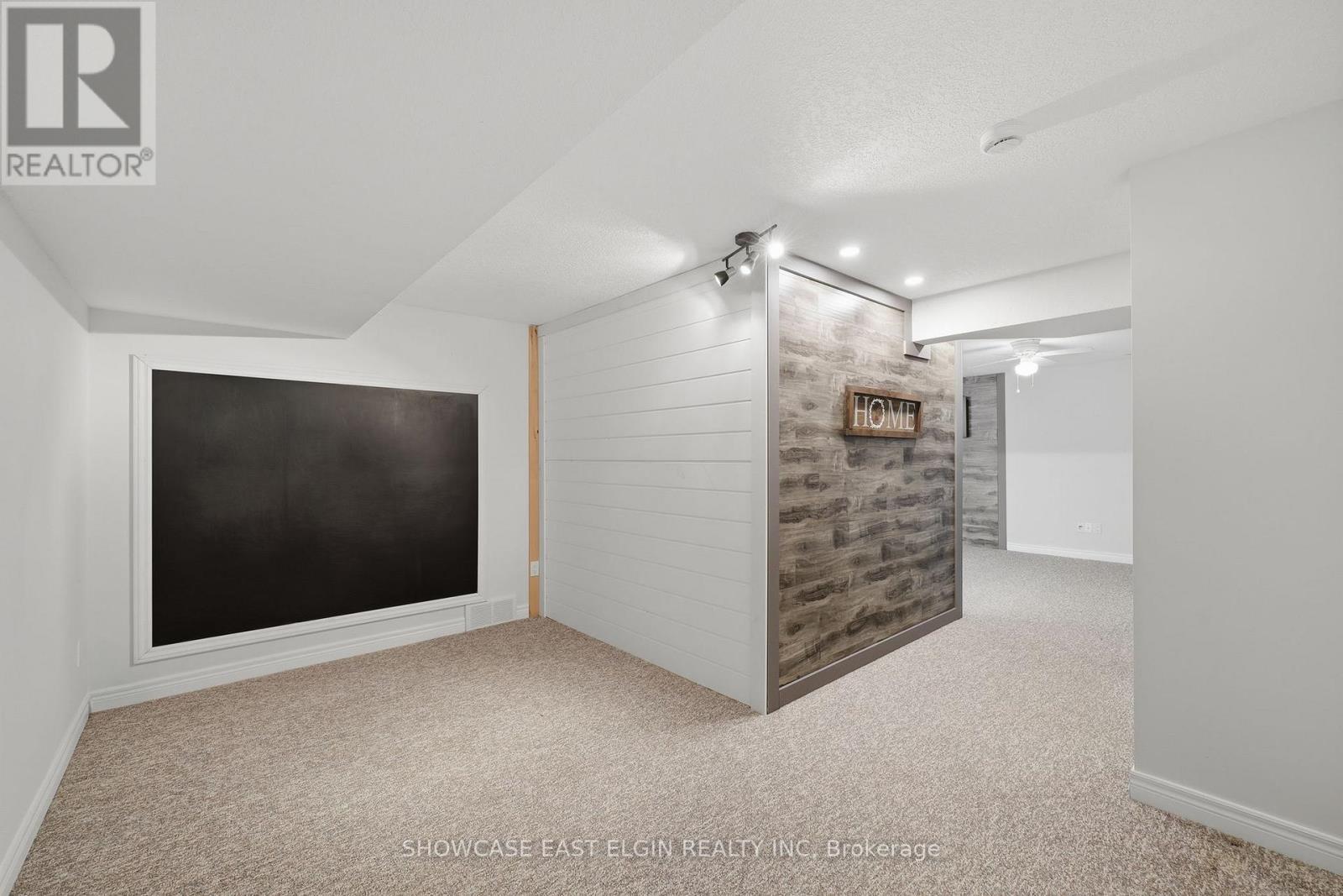 2 Harrington Crescent, St. Thomas, ON - Indoor Photo Showing Other Room