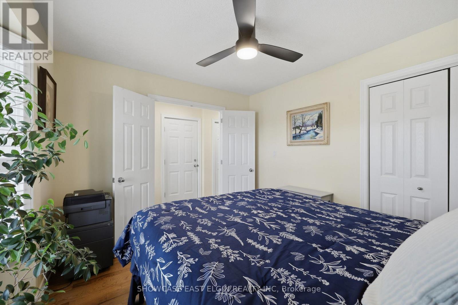 2 Harrington Crescent, St. Thomas, ON - Indoor Photo Showing Bedroom