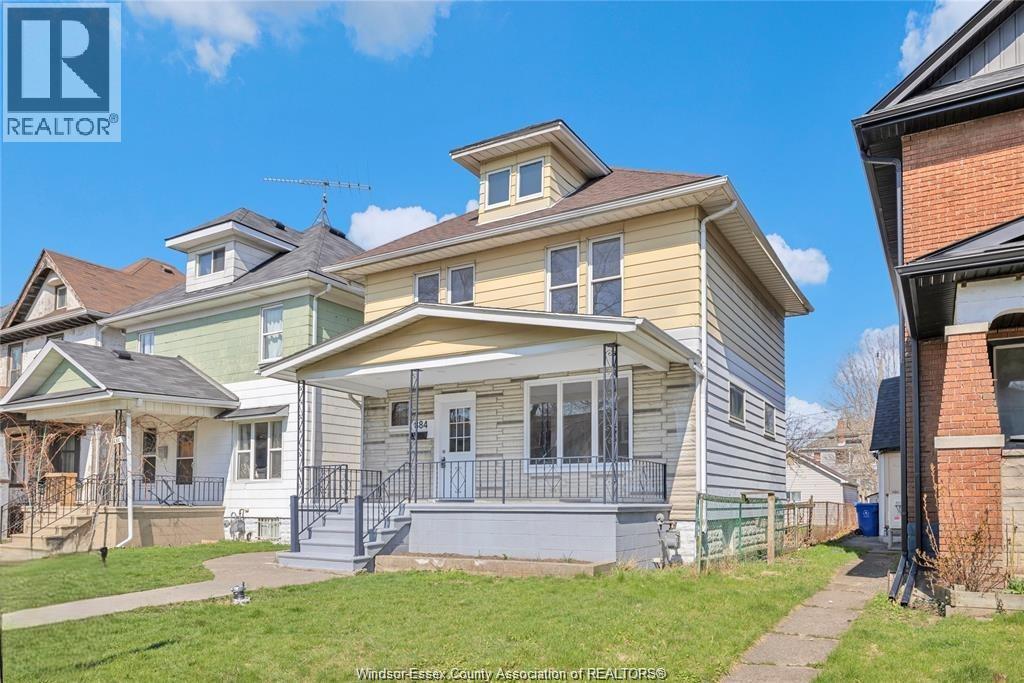 884 Moy, Windsor, ON - Outdoor With Deck Patio Veranda