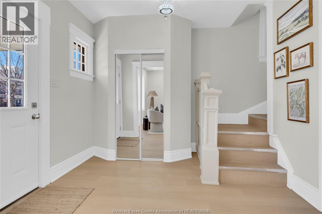 884 Moy, Windsor, ON - Indoor Photo Showing Other Room