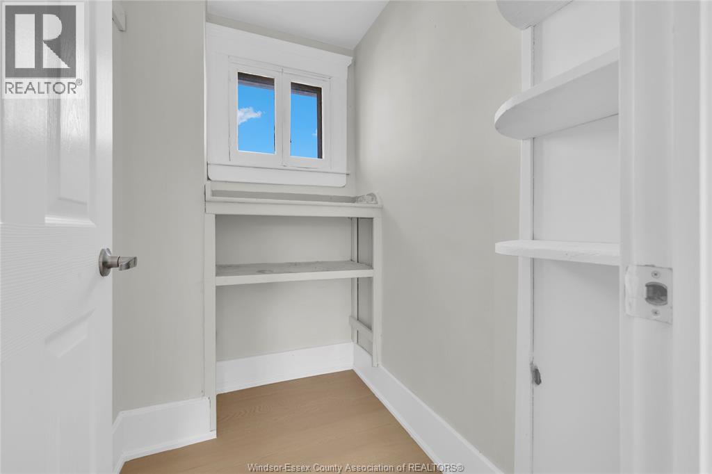884 Moy, Windsor, ON - Indoor
